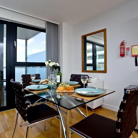 Apartment 3 Pearl